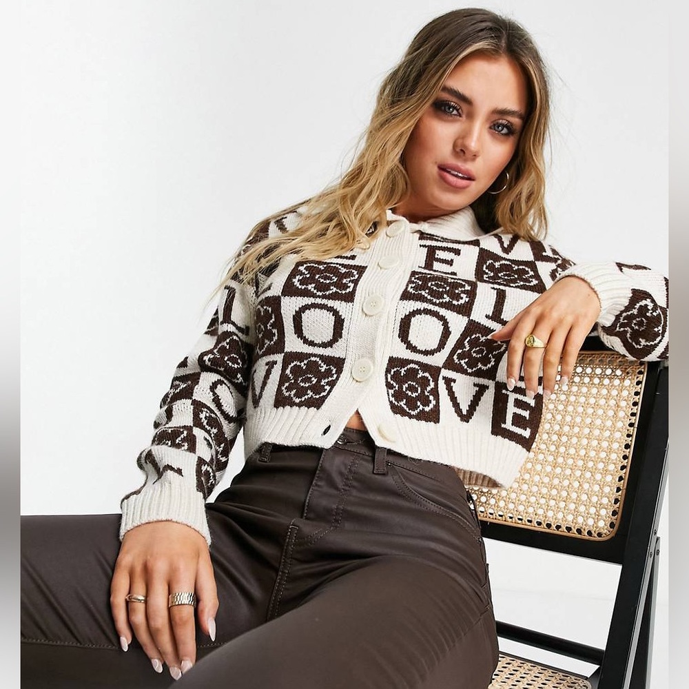 NWOT Bershka retro floral print cardigan in chocolate